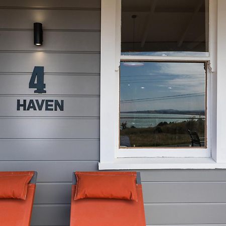 Moeraki Beach Haven - Otago Beachfront Home Екстериор снимка