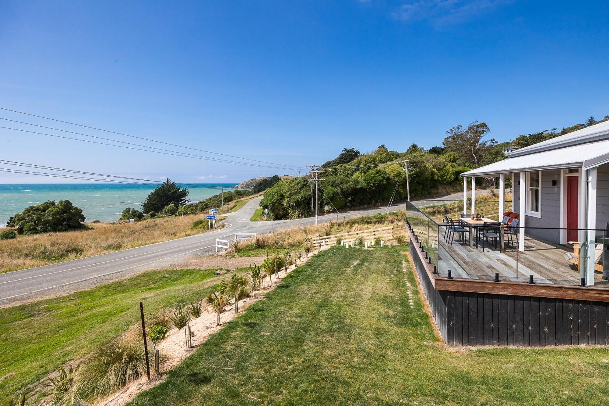 Moeraki Beach Haven - Otago Beachfront Home Екстериор снимка
