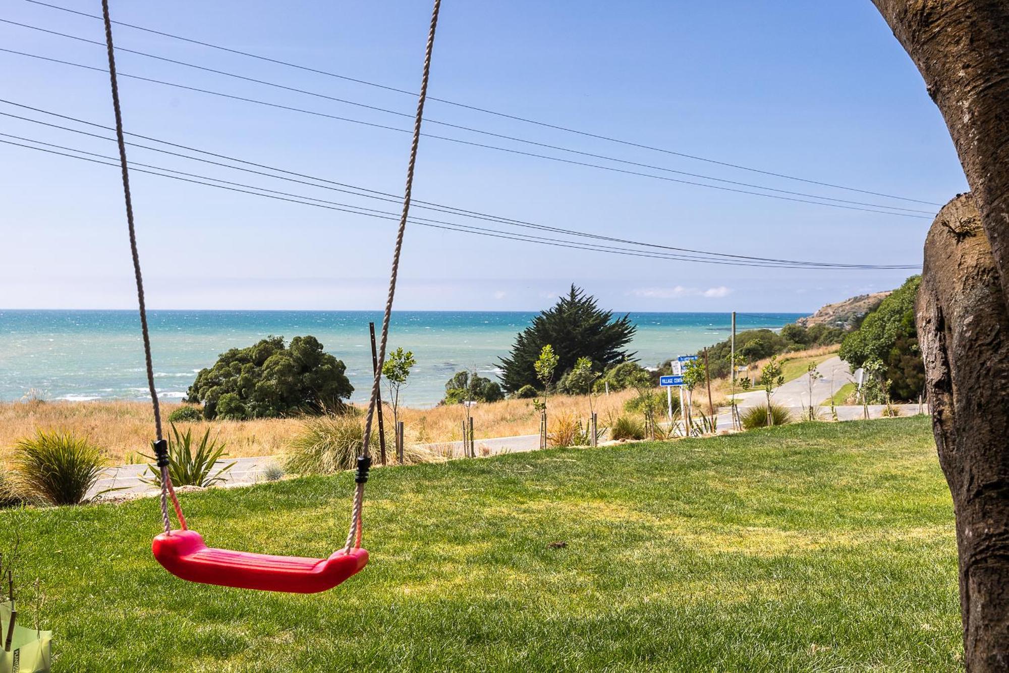 Moeraki Beach Haven - Otago Beachfront Home Екстериор снимка